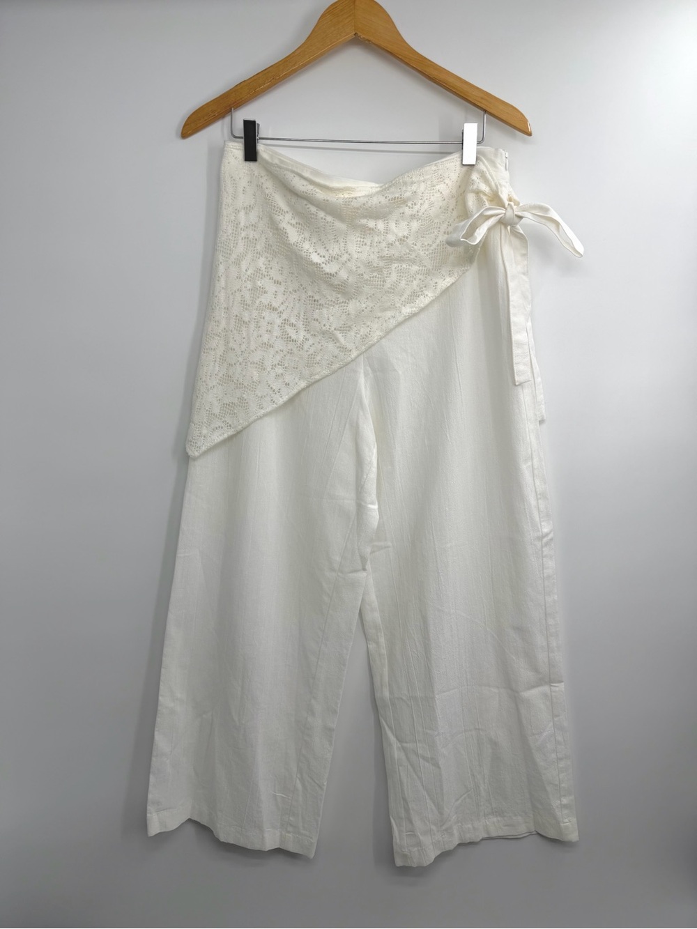 Zara Blogger Favourite White Wide Leg Pants with Lace Scarf Belt - Picture 4 of 12